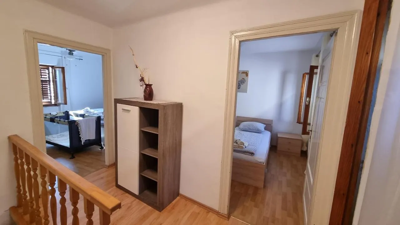 Kuca Za Odmor Nadia Brsec Villa 0*,