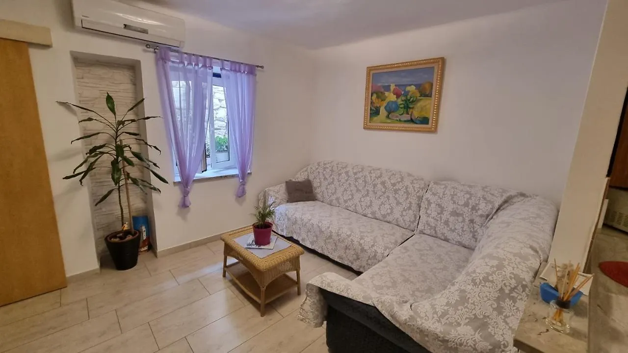 Holiday home Kuca Za Odmor Nadia Brsec Villa