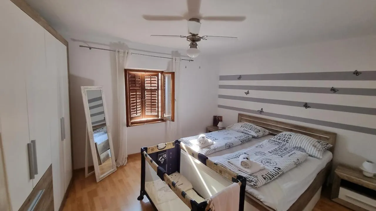 Holiday home Kuca Za Odmor Nadia Brsec Villa Croatia